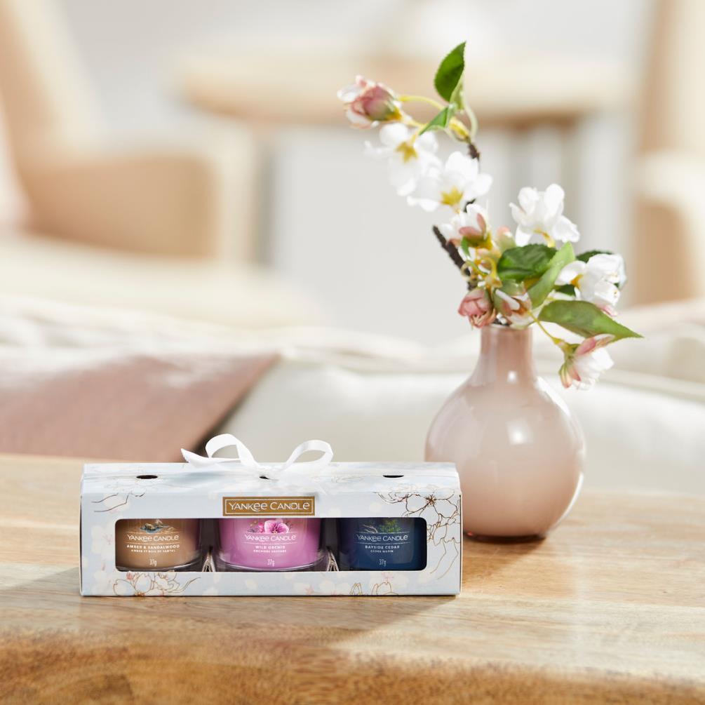 Yankee Candle Signature 3 Filled Votive Candle Gift Set Extra Image 3